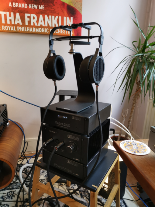 Abyss AB1266 Stand by Headphone Auditions Amsterdam & ROOMS Design - Image 2
