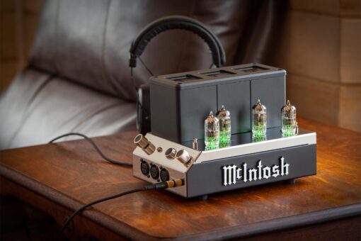 McIntosh Labs - MHA200 2-Channel Vacuum Tube Headphone Amplifier - Image 2